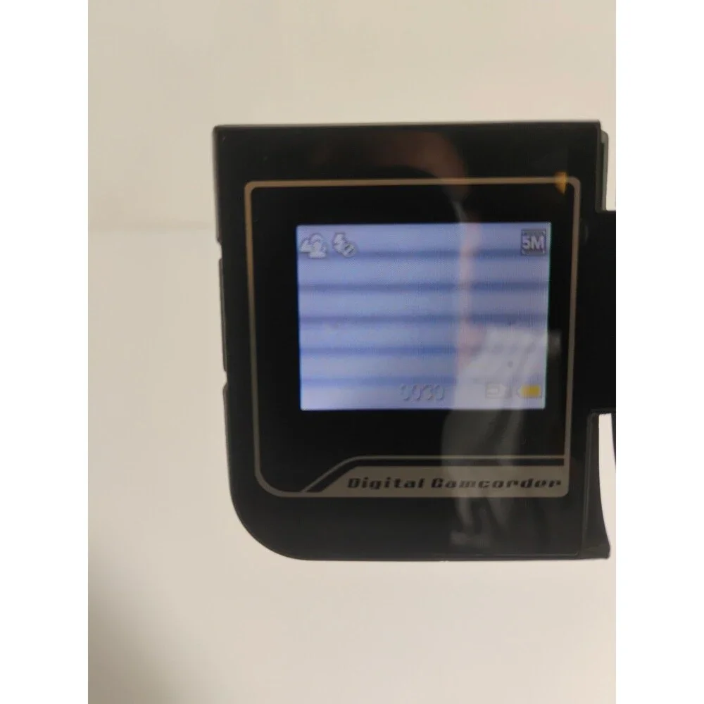 Aiptek DZO-V5T Digital Camcorder MP3 Music, 4X Smartzoom, 7.4MM Tested